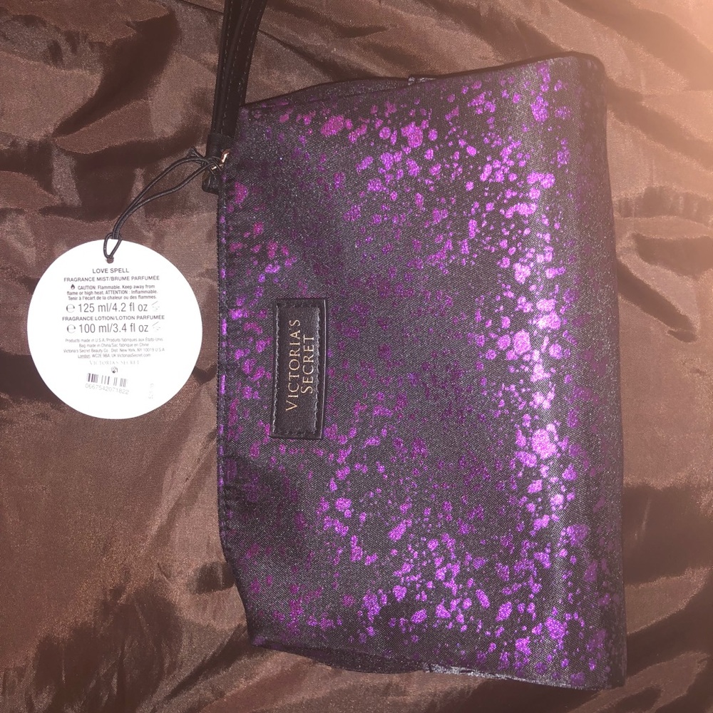 NWT Victoria Sexy cosmetic bag